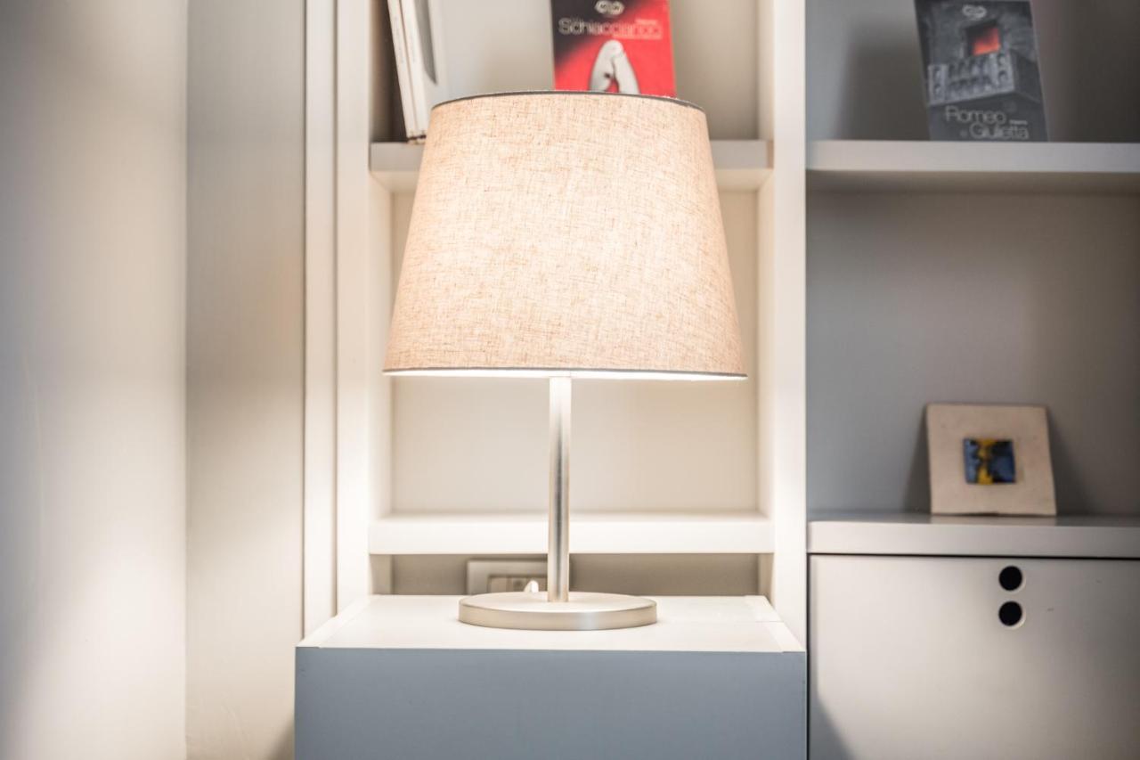 Ab Plus - Via Santo Stefano 74 Bologna Kültér fotó